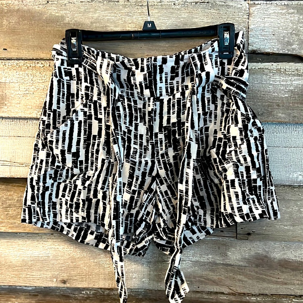 Tie waist shorts